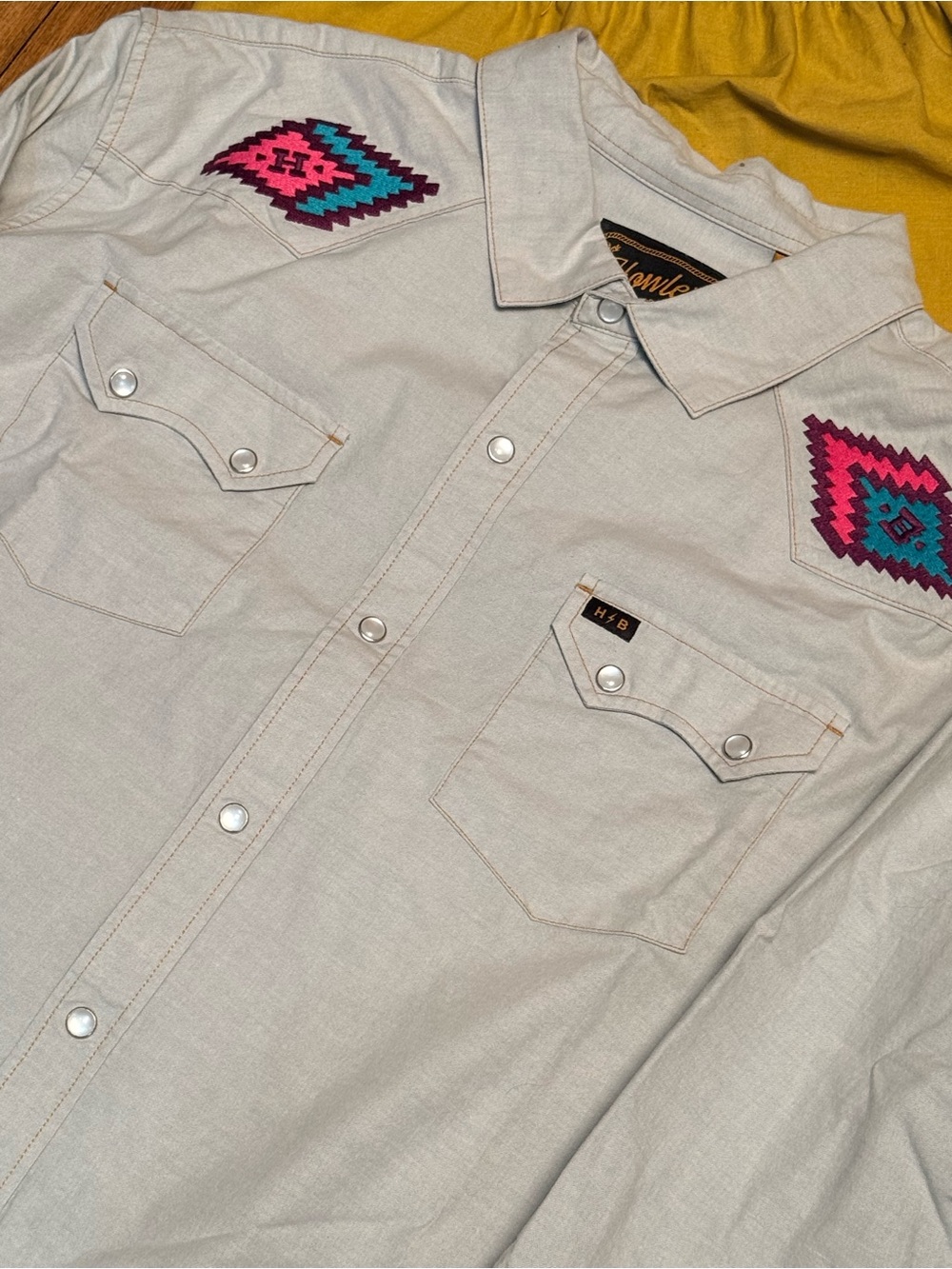 Howler Brothers - Diamantés Gaucho / Crosscut Western Embroidered Snapshirt - XL - Picture 3 of 6